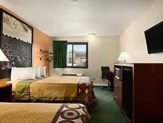 Super 8 By Wyndham Concordia Hotel Exterior foto